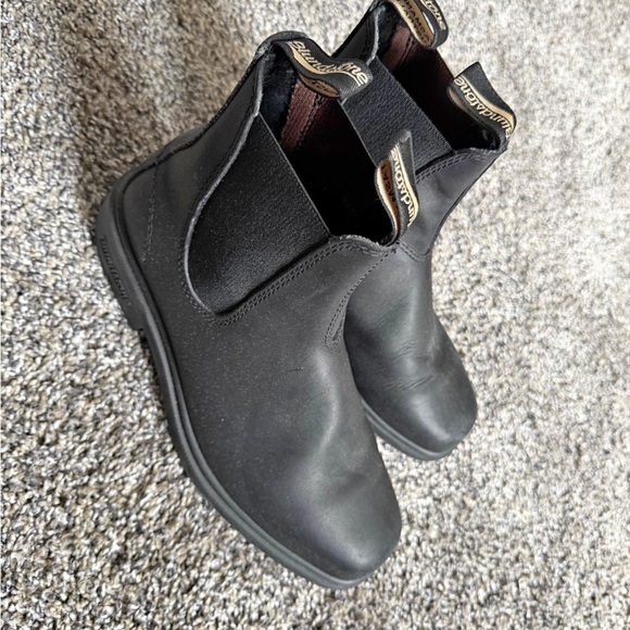 Blundstone Shoes - Blundstone Classic Black Chelsea Boots